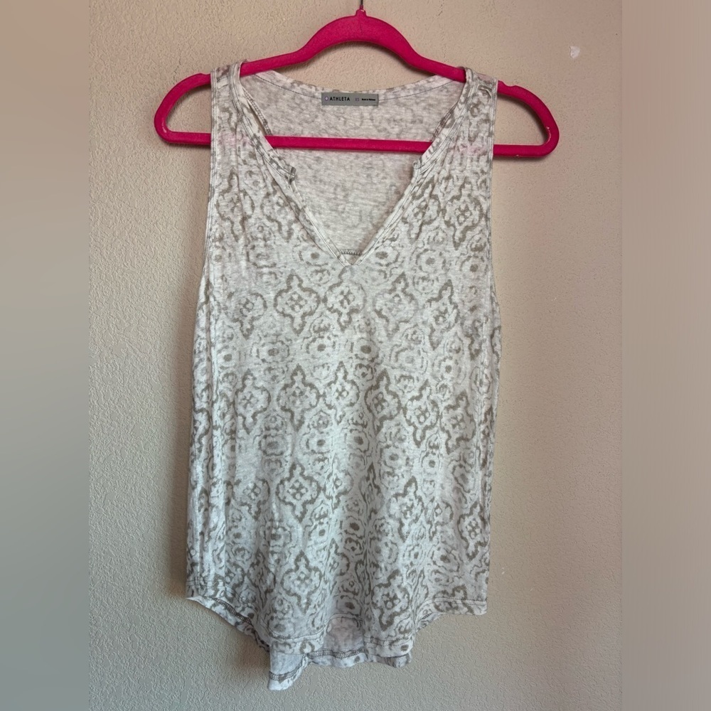 Athleta 100% Linen Taupe Newport Medallion Racetrack Split Neck Tank Top XS - Picture 2 of 7